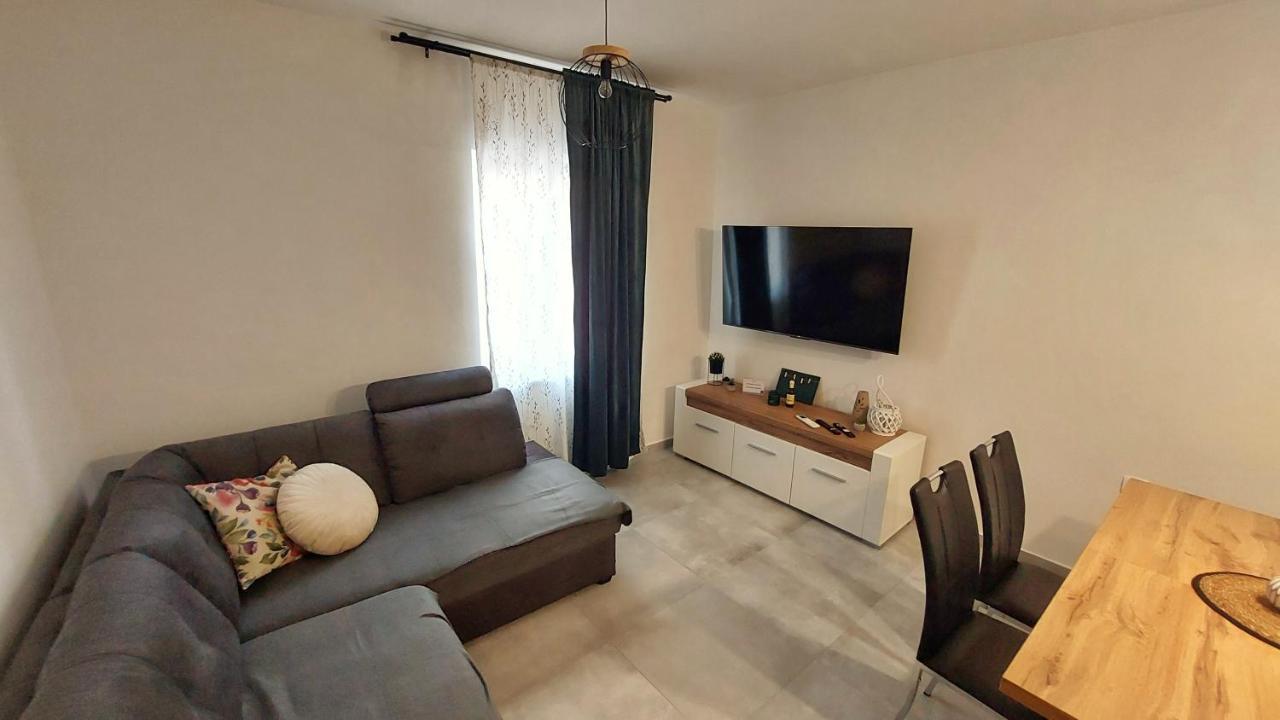 Apartman Zengg Exterior foto